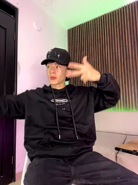 troy rouge online show from October 13, 2025, 7:04 pm