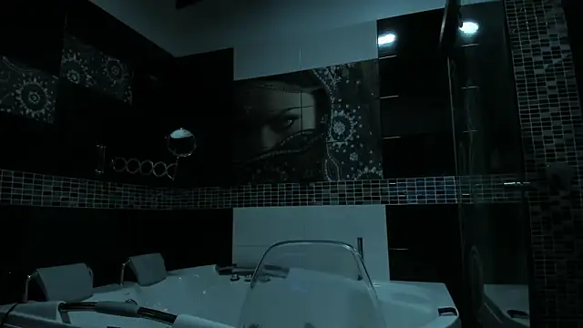 Small Hot19 online show from October 16, 2025, 10:34 am