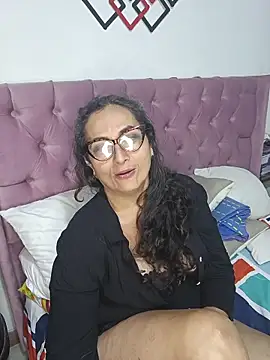 AlessandraLeroy online show from November 13, 2025, 2:59 am