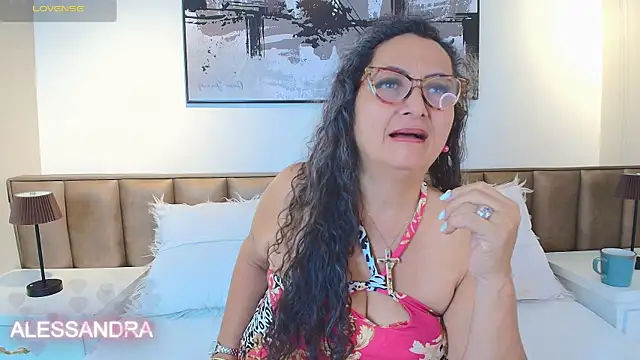 AlessandraLeroy online show from May 4, 2026, 12:52 pm