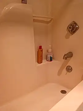 Snapshot of KITTYBOOBOOFUXX chatting on November 30, 2025, 5:47 pm KITTYBOOBOOFUXX online show from November 30, 2025, 5:47 pm