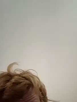 Snapshot of KITTYBOOBOOFUXX chatting on December 2, 2025, 12:55 am KITTYBOOBOOFUXX online show from December 2, 2025, 12:55 am