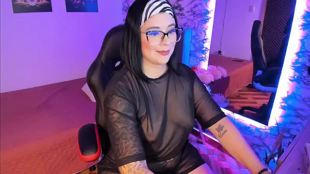 victoriacooper21 online show from March 21, 2025, 10:06 pm