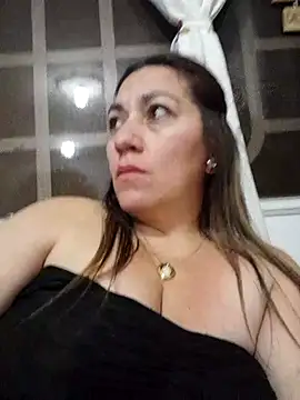 Luna-nevada online show from October 11, 2025, 2:34 am