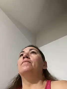 Snapshot of Luna-nevada chatting on June 18, 2026, 10:48 pm Luna-nevada online show from June 18, 2026, 10:48 pm