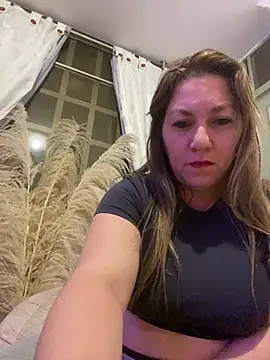 Luna-nevada online show from January 19, 2026, 2:26 am