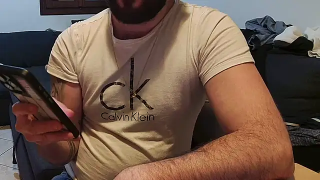 maialinofriuli online show from January 15, 2026, 1:53 am