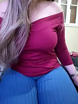 Snapshot of queen_belisima1 chatting on April 24, 2026, 11:18 pm queen belisima1 online show from April 24, 2026, 11:18 pm