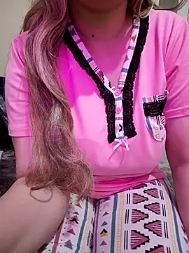 Snapshot of queen_belisima1 chatting on April 21, 2026, 11:11 pm queen belisima1 online show from April 21, 2026, 11:11 pm