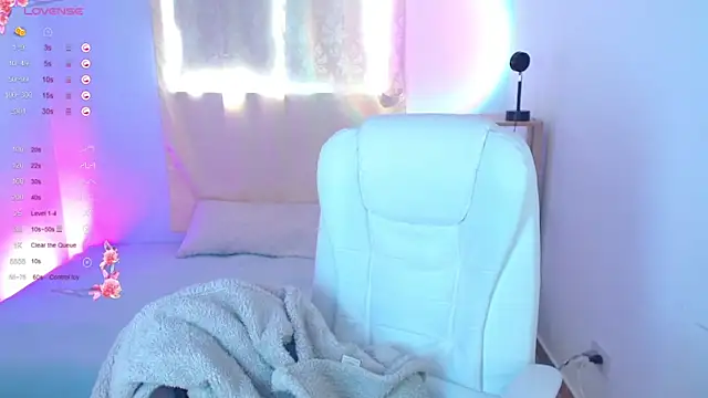 Snapshot of KARINA_FLOWER_ chatting on March 18, 2025, 3:12 pm KARINA FLOWER  online show from March 18, 2025, 3:12 pm