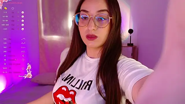 Snapshot of KARINA_FLOWER_ chatting on March 6, 2025, 11:47 am KARINA FLOWER  online show from March 6, 2025, 11:47 am