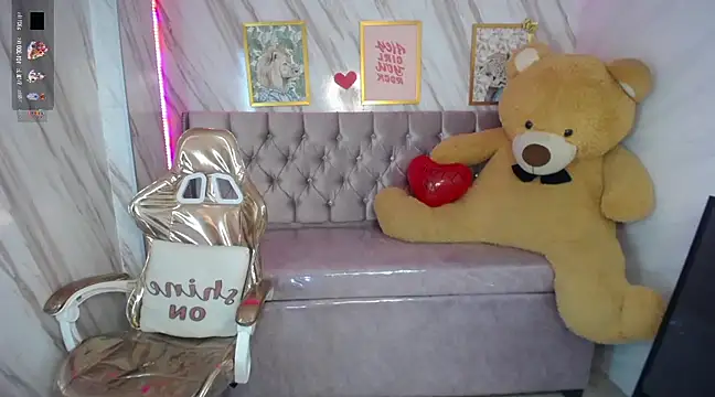  wendy b online show from March 12, 2025, 2:09 am