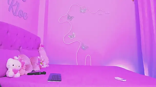 KloeJonnes  online show from January 9, 2026, 10:49 pm