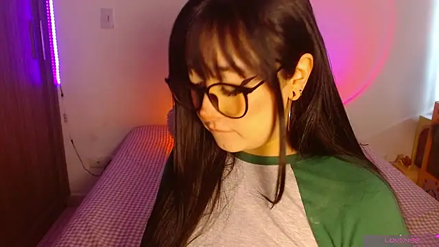 Snapshot of Oliviargf chatting on June 13, 2026, 2:04 pm Oliviargf online show from June 13, 2026, 2:04 pm