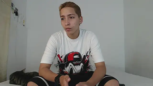 Your favorite ftm  online show from September 30, 2025, 7:25 am