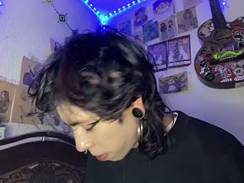 kirito kun online show from April 16, 2026, 6:47 am