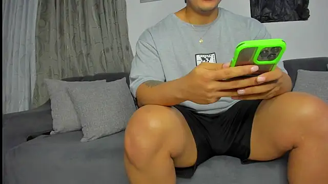 boys blackandwhite online show from May 19, 2026, 10:50 pm