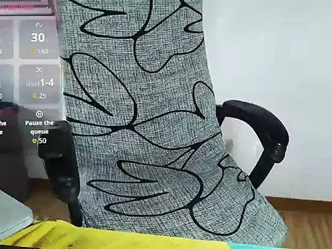 Snapshot of Hannah_Kiim chatting on July 24, 2026, 1:51 pm Hannah Kiim online show from July 24, 2026, 1:51 pm