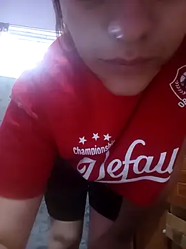 Snapshot of Putitaa34 chatting on December 5, 2025, 6:06 pm Putitaa34 online show from December 5, 2025, 6:06 pm