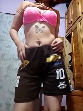 Snapshot of Putitaa34 chatting on December 13, 2025, 11:22 pm Putitaa34 online show from December 13, 2025, 11:22 pm