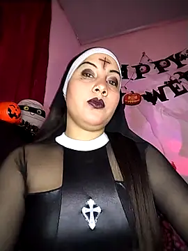 esmeralda jadees online show from October 31, 2025, 6:26 pm