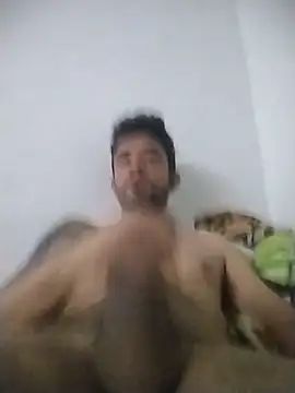 Snapshot of Andriofilit chatting on June 30, 2026, 5:40 am Andriofilit online show from June 30, 2026, 5:40 am