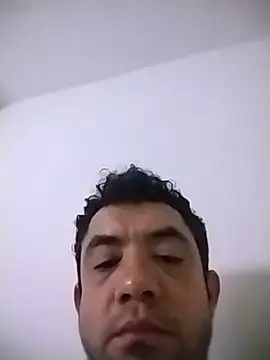 Snapshot of Andriofilit chatting on May 25, 2026, 7:18 am Andriofilit online show from May 25, 2026, 7:18 am