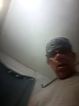 Snapshot of BlazeBennettXxxxxx chatting on February 18, 2026, 11:06 am BlazeBennettXxxxxx online show from February 18, 2026, 11:06 am