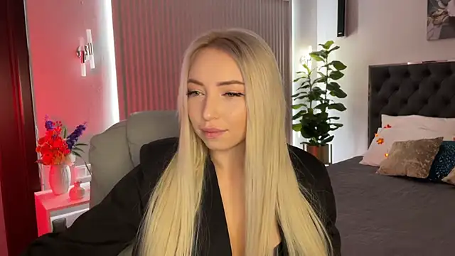 Snapshot of OhMyEmma chatting on October 16, 2025, 1:25 am OhMyEmma online show from October 16, 2025, 1:25 am