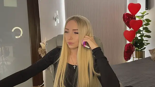 Snapshot of OhMyEmma chatting on March 4, 2026, 1:13 am OhMyEmma online show from March 4, 2026, 1:13 am