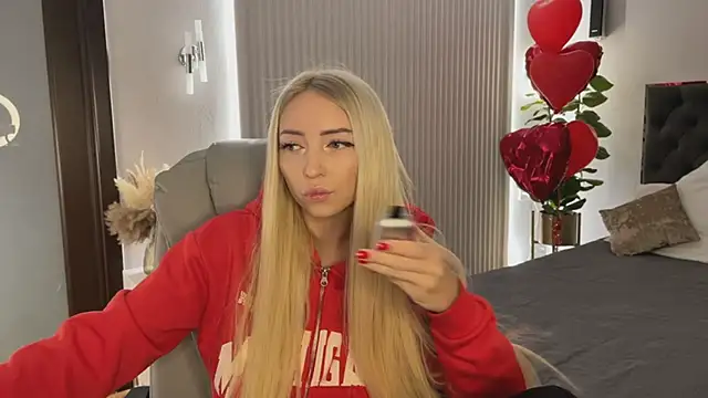 Snapshot of OhMyEmma chatting on February 26, 2026, 1:27 am OhMyEmma online show from February 26, 2026, 1:27 am