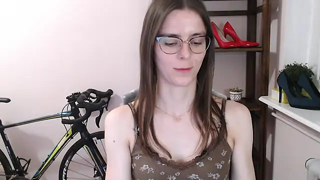 Snapshot of love_megi chatting on March 1, 2026, 7:47 pm love megi online show from March 1, 2026, 7:47 pm