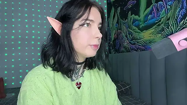 Snapshot of yourvodka chatting on December 3, 2025, 6:47 am yourvodka online show from December 3, 2025, 6:47 am