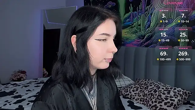 Snapshot of yourvodka chatting on November 16, 2025, 1:27 pm yourvodka online show from November 16, 2025, 1:27 pm