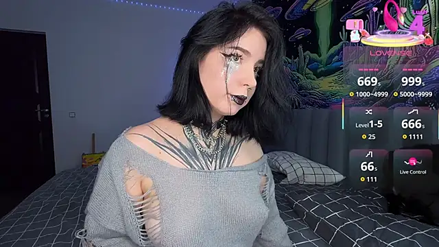 Snapshot of yourvodka chatting on October 31, 2025, 8:27 pm yourvodka online show from October 31, 2025, 8:27 pm