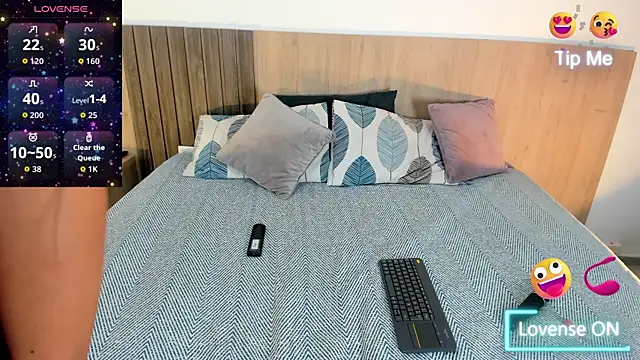  SamantaGomez online show from November 12, 2025, 8:23 pm