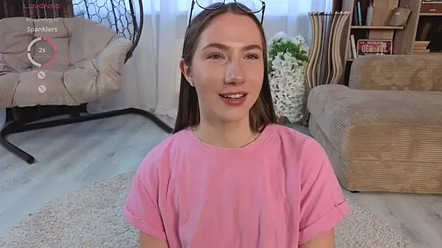 Snapshot of Kira_mindnes chatting on November 15, 2025, 6:17 am Kira mindnes online show from November 15, 2025, 6:17 am