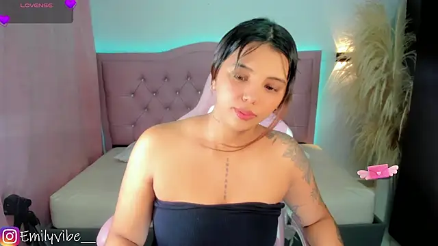 Snapshot of Ashley_dolll chatting on May 23, 2026, 12:20 am Ashley dolll online show from May 23, 2026, 12:20 am
