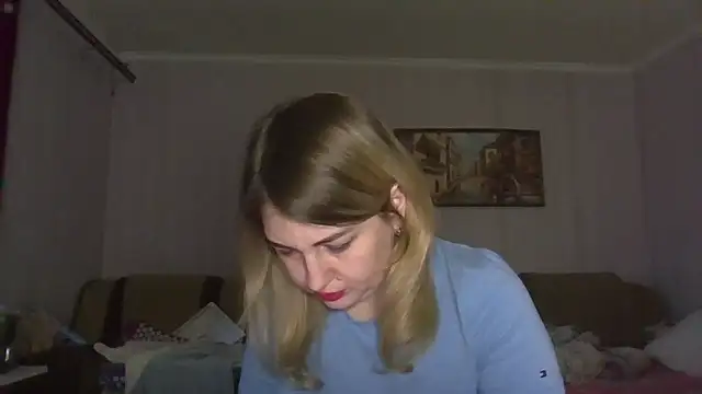 Saxophonistka online show from March 3, 2026, 3:41 pm