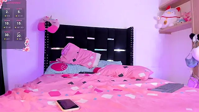 Snapshot of Paris_natalie chatting on September 30, 2025, 5:57 am Paris natalie online show from September 30, 2025, 5:57 am