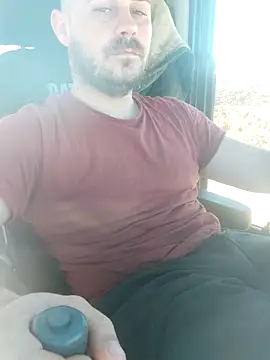 adisiadi online show from March 21, 2025, 11:44 am