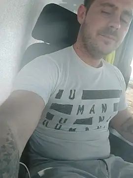 adisiadi online show from March 10, 2025, 9:34 am