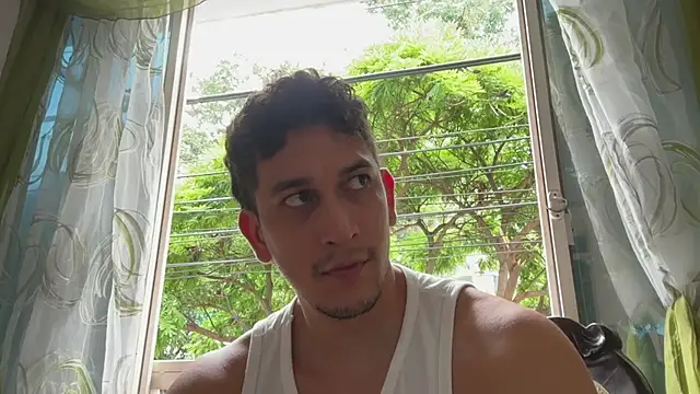 Snapshot of chicoinhibido chatting on April 1, 2026, 5:21 pm chicoinhibido online show from April 1, 2026, 5:21 pm