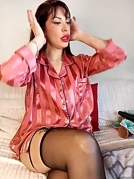 MAIRA  90 online show from November 15, 2025, 9:46 am