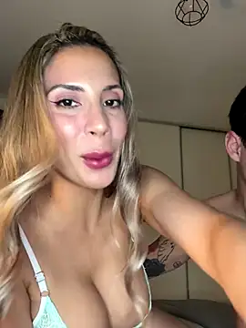 CarinaRose online show from October 6, 2025, 10:10 pm