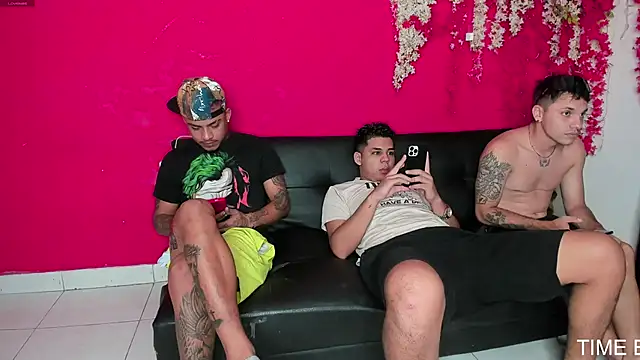 hot dirty paradise 66 online show from December 19, 2025, 7:05 pm