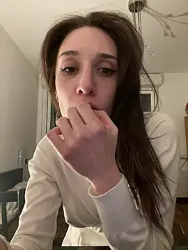 laprincesa2punto0 online show from March 15, 2025, 3:37 pm