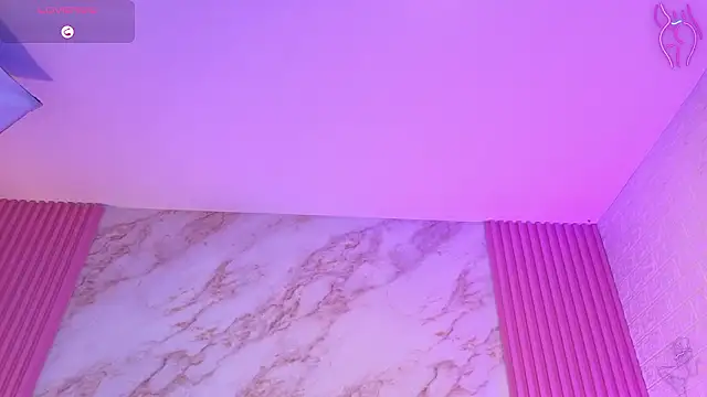 goldilockss15 online show from February 7, 2026, 3:14 am