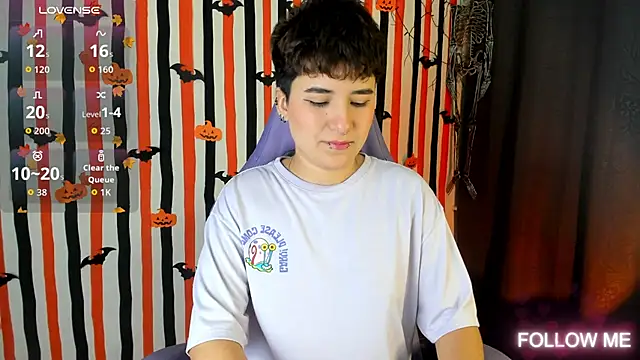 Snapshot of emma_cute7 chatting on October 25, 2025, 2:33 am emma cute7 online show from October 25, 2025, 2:33 am