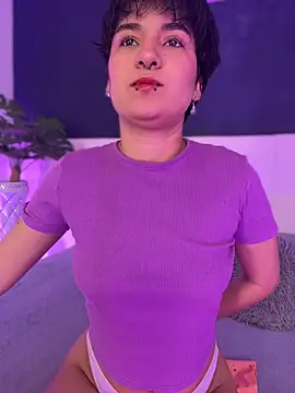 Snapshot of emma_cute7 chatting on July 27, 2026, 10:00 am emma cute7 online show from July 27, 2026, 10:00 am